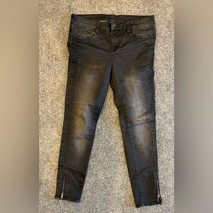 Kut from the Kloth Black Skinny Jeans